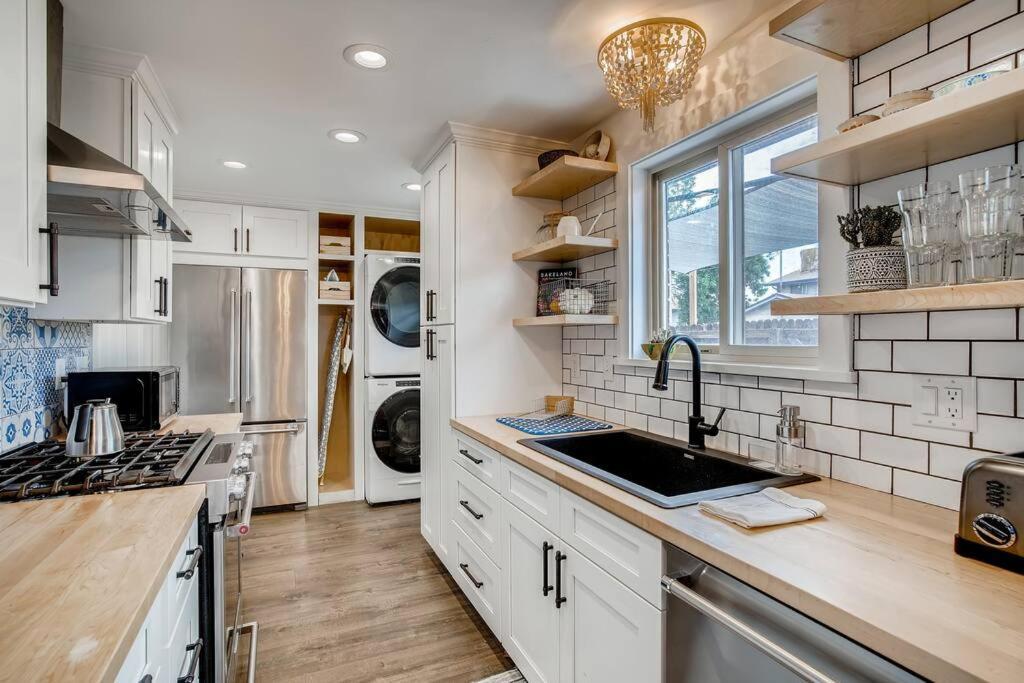 Family Townhome Near Mountains & Olde Town Arvada Luaran gambar