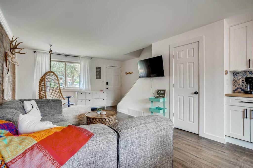 Family Townhome Near Mountains & Olde Town Arvada Luaran gambar